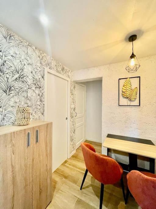 Le Studio Du Port Châteauneuf-sur-Loire Exteriör bild